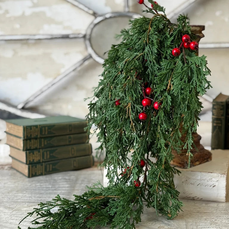Emerald Celebration Hanging | 28"